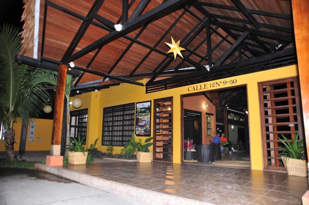 Hotel Amazon Bed And Breakfast Leticia Buitenkant foto